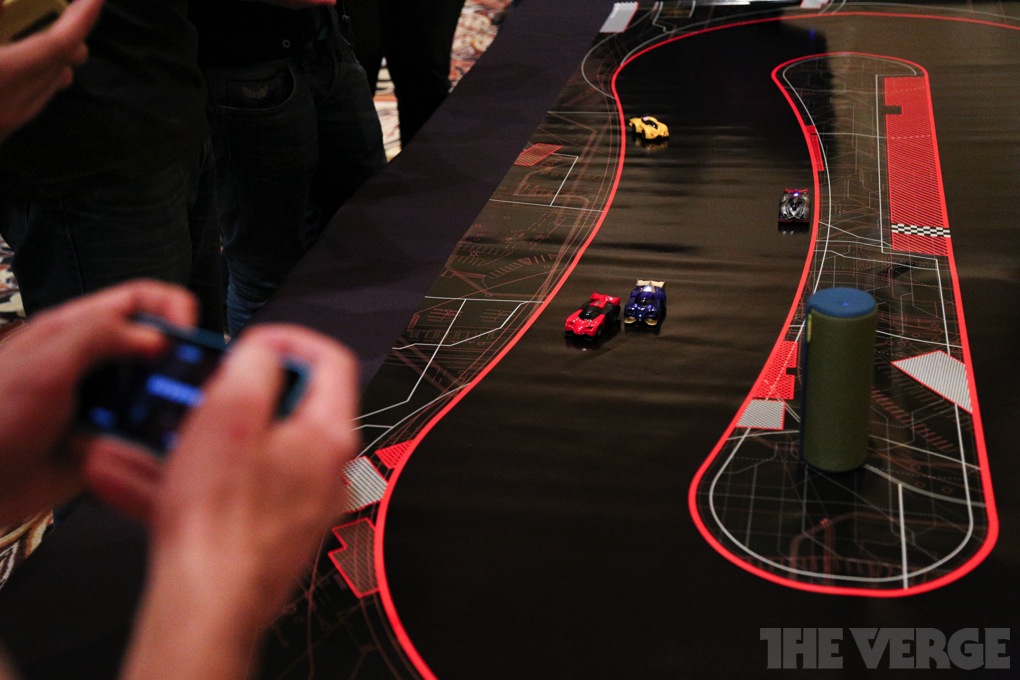 Anki Drive Robotic Cars добавляет поддержку Android Anki Drive Robotic Cars добавляет поддержку Android