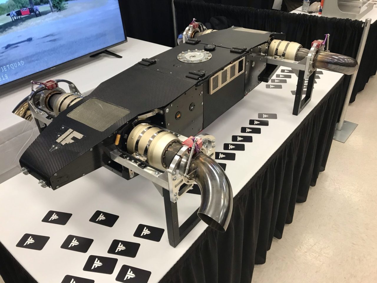 Беспилотный реактивный летательный аппарат AB5 от VTOL похож на квадрокоптер на стероидах цена Беспилотный реактивный летательный аппарат AB5 от VTOL похож на квадрокоптер на стероидах цена