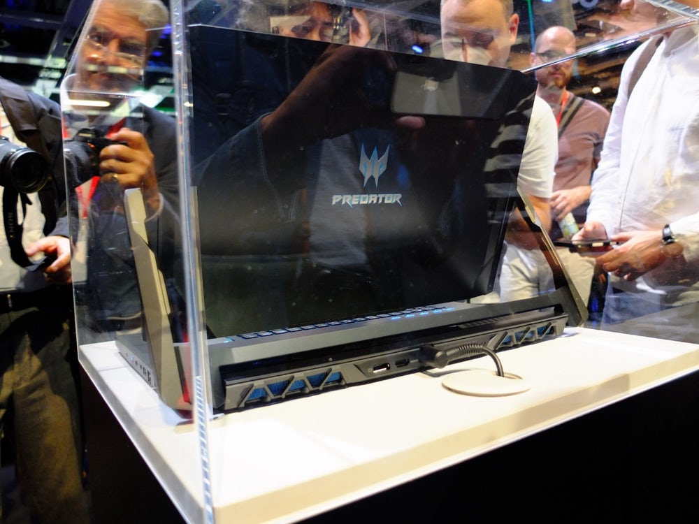 Игровой ноутбук Acer Triton 900 Игровой ноутбук Acer Triton 900