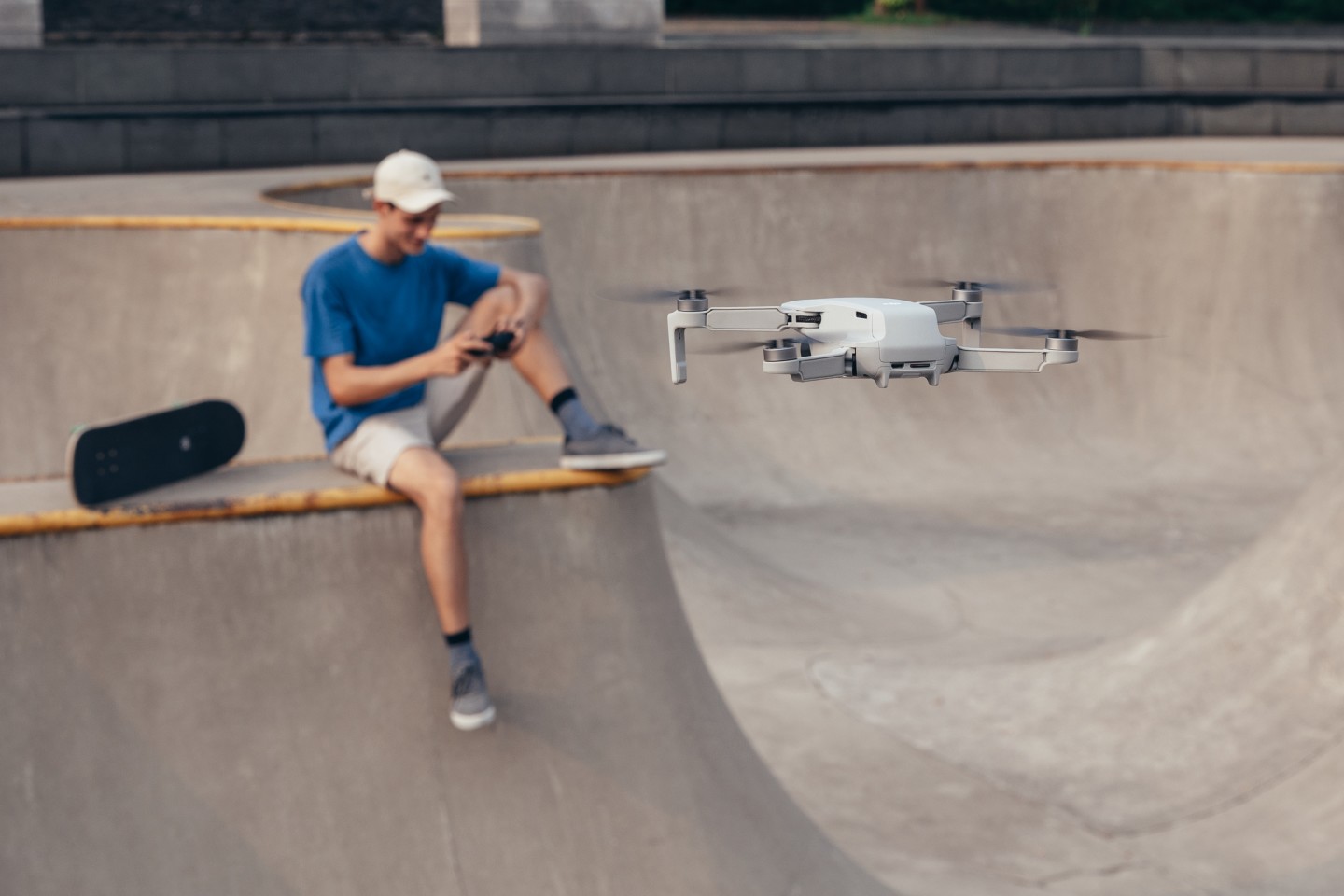 DJI разработали самого маленького и легкого складного дрона Mavic Mini DJI разработали самого маленького и легкого складного дрона Mavic Mini