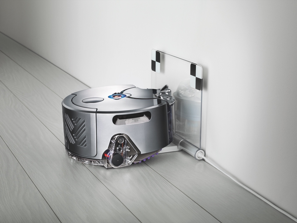 Dyson 360 Eye Robot очищает ваши комнаты. Dyson 360 Eye Robot очищает ваши комнаты.