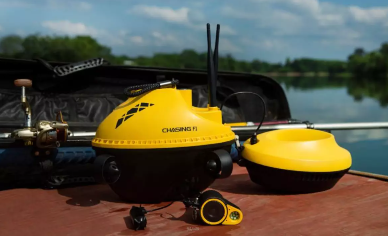 Водный дрон Chasing F1 использует камеру для обнаружения рыбы Водный дрон Chasing F1 использует камеру для обнаружения рыбы