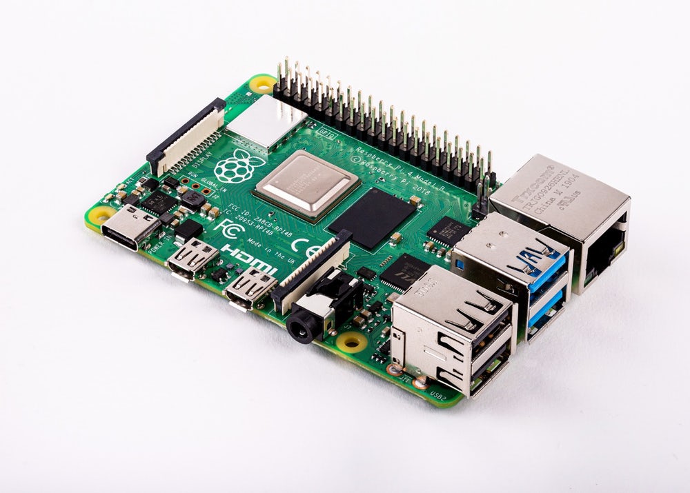 Raspberry Pi 4 – новая плата памяти Raspberry Pi 4 – новая плата памяти