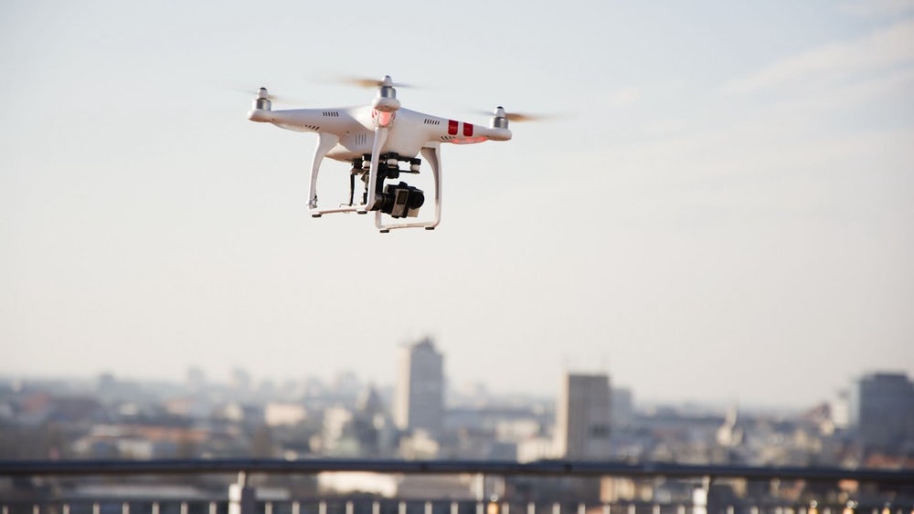 Новые беспилотники DJI со встроенными детекторами для самолетов и вертолетов