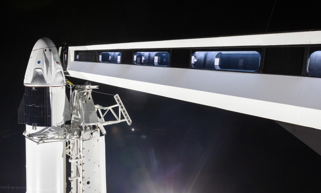 Первый пилотируемый полет SpaceX Crew Dragon состоится 27 мая Первый пилотируемый полет SpaceX Crew Dragon состоится 27 мая