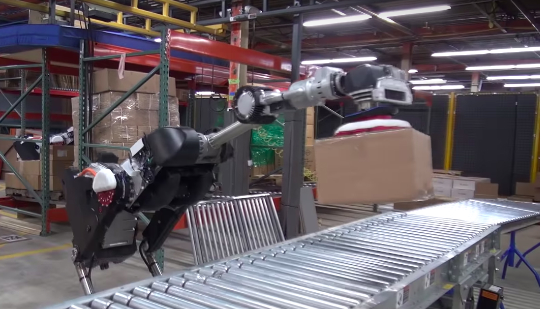 Робот Boston Dynamics устроится на реальную работу Робот Boston Dynamics устроится на реальную работу