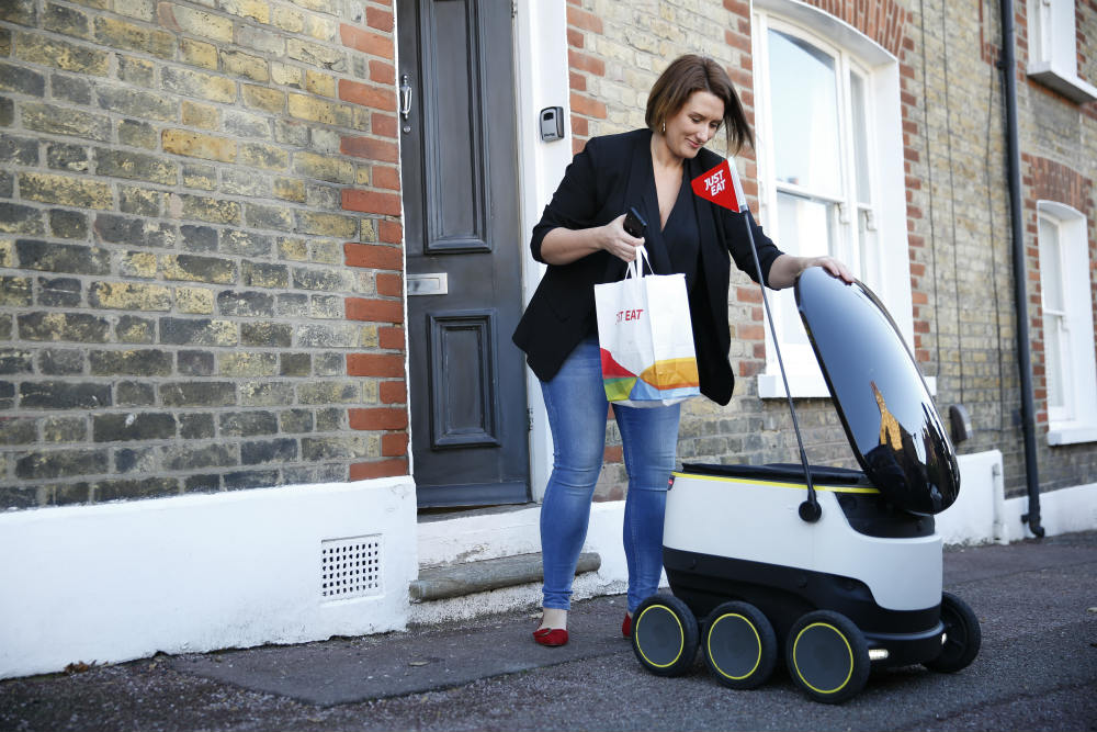 В CES Robotics были представлены новые линейки роботов В CES Robotics были представлены новые линейки роботов