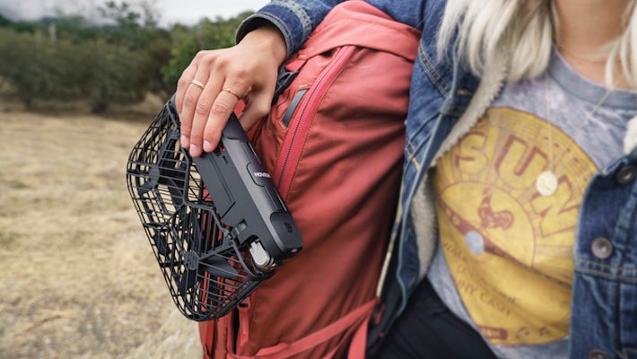 Летающая селфи-камера Летающая селфи-камера