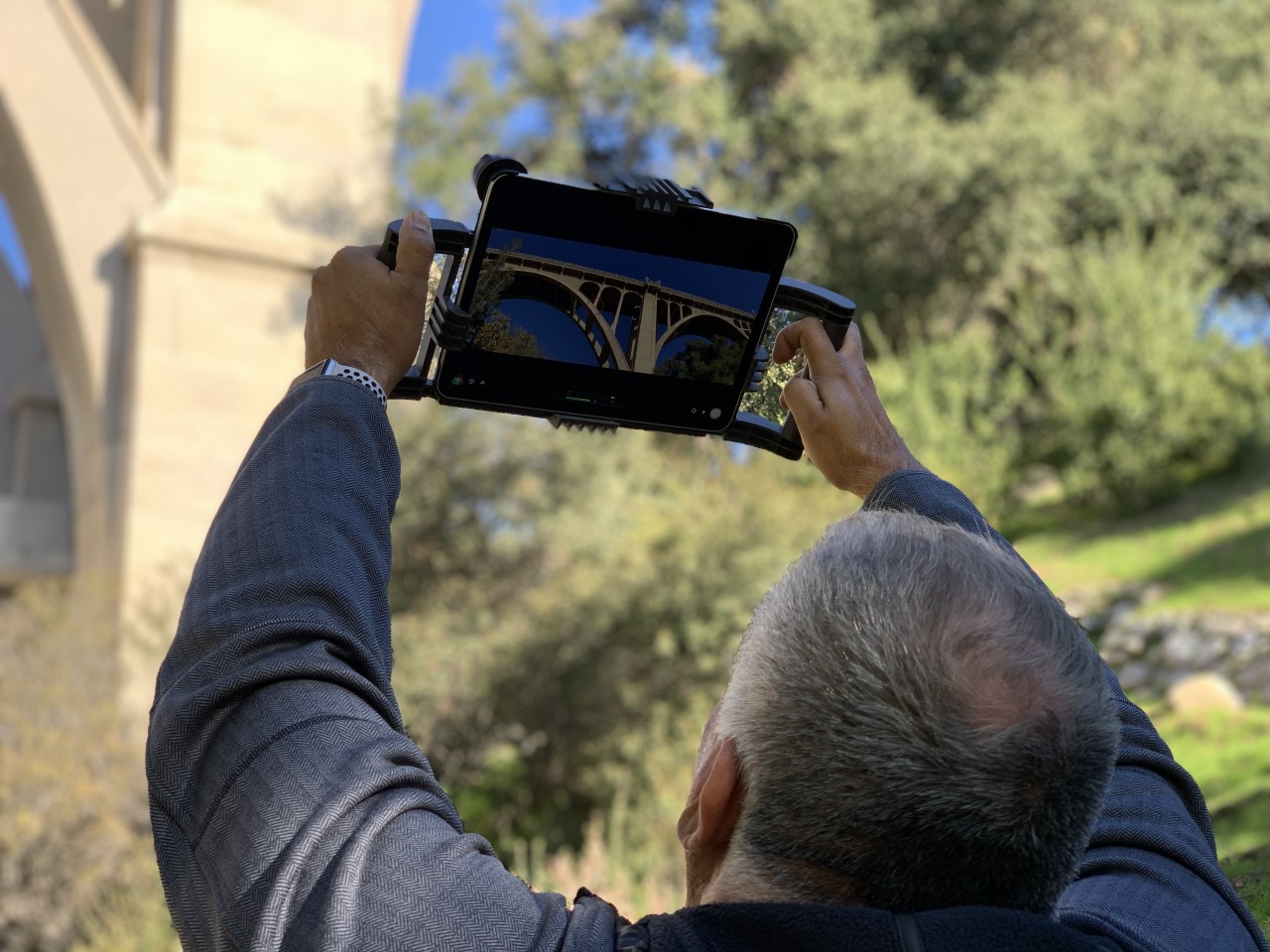 iOgrapher Pro – превратите свой планшет в телекамеру iOgrapher Pro – превратите свой планшет в телекамеру