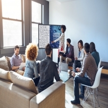 Dell улучшает совместную работу на рабочем месте 75-дюймовым сенсорным монитором