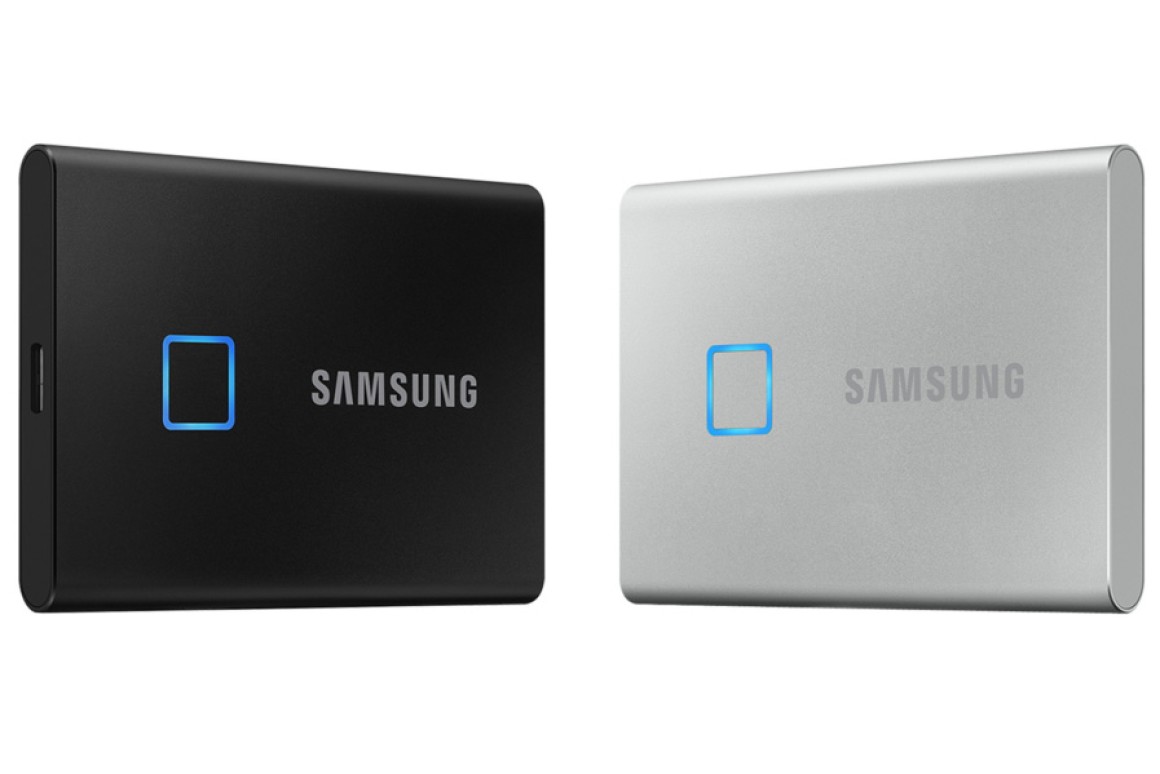 Samsung продемонстрировали свой новый SSD накопитель Т7 со встроенным сканером отпечатков пальцев