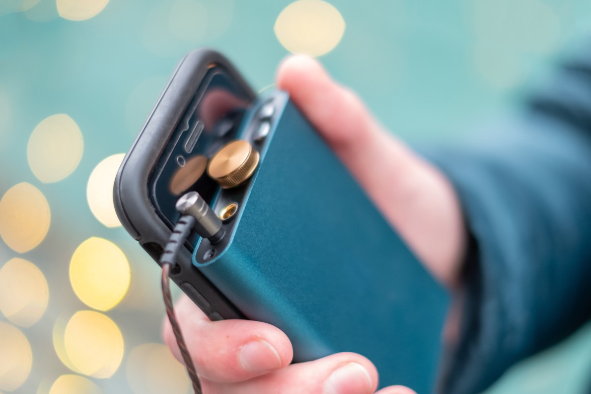 Усилитель Hip-DAC улучшающий качество звука и который поместиться в вашем кармане Усилитель Hip-DAC улучшающий качество звука и который поместиться в вашем кармане