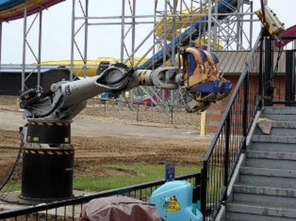 Атракцион робот RoboCoaster Атракцион робот RoboCoaster